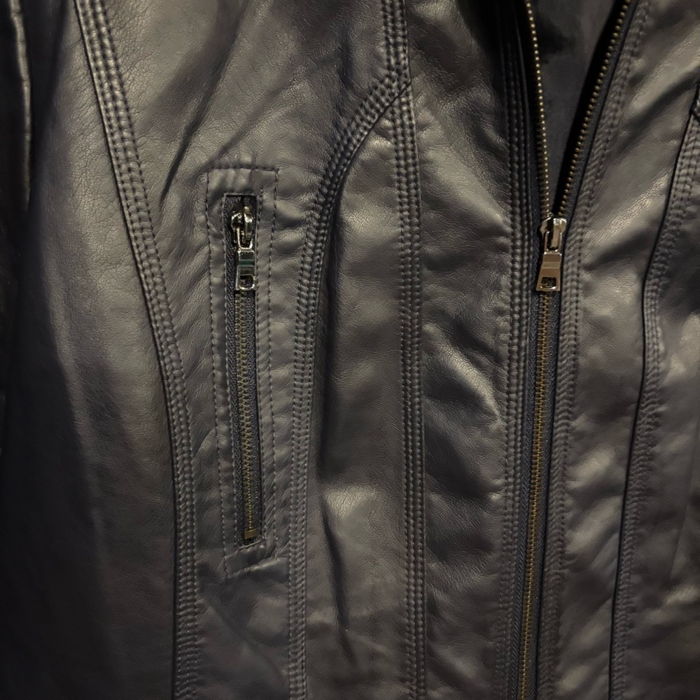 Women’s Roz & Ali Faux Leather Jacket - Picture 3 of 6